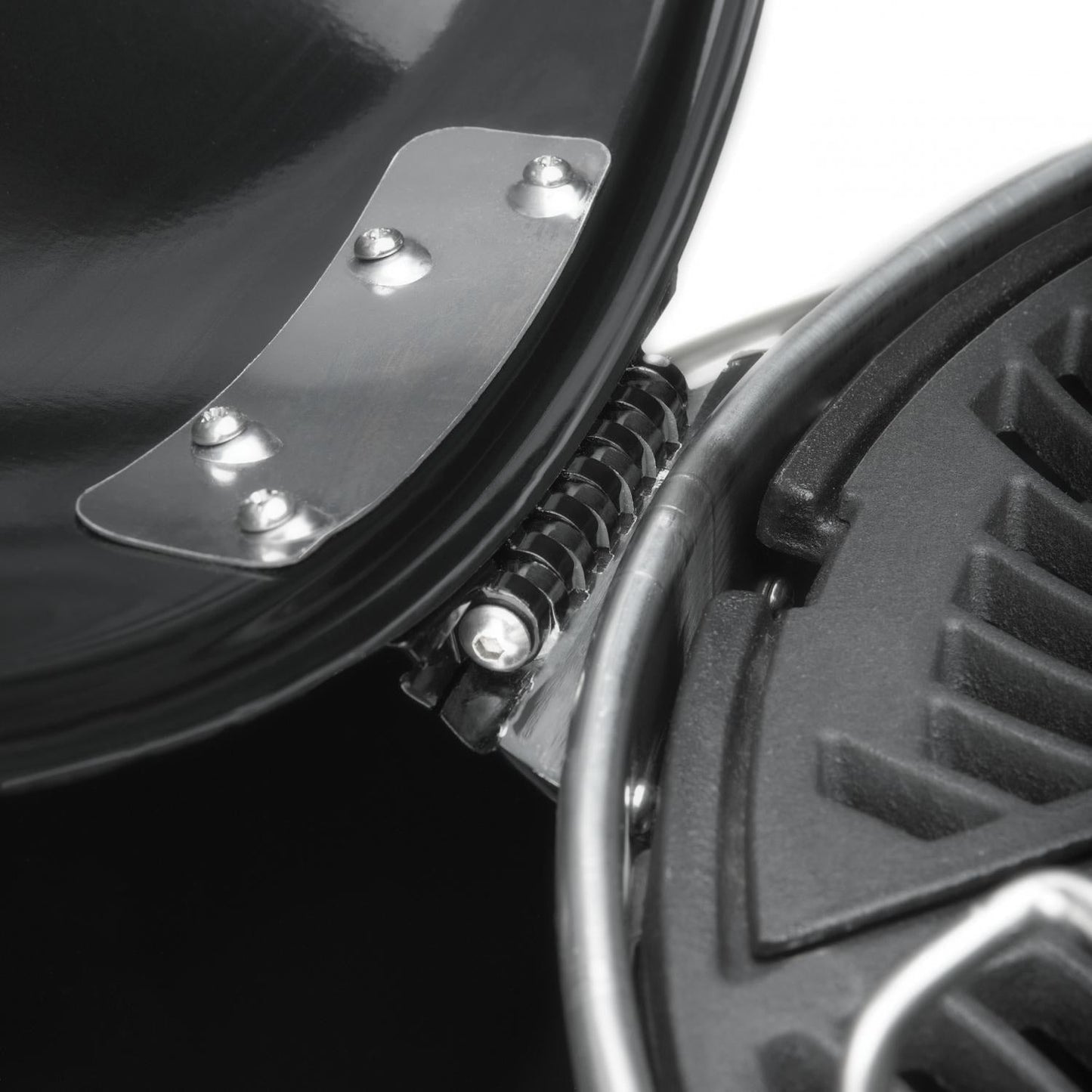 Napoleon 22" PRO Cart Charcoal Kettle Grill