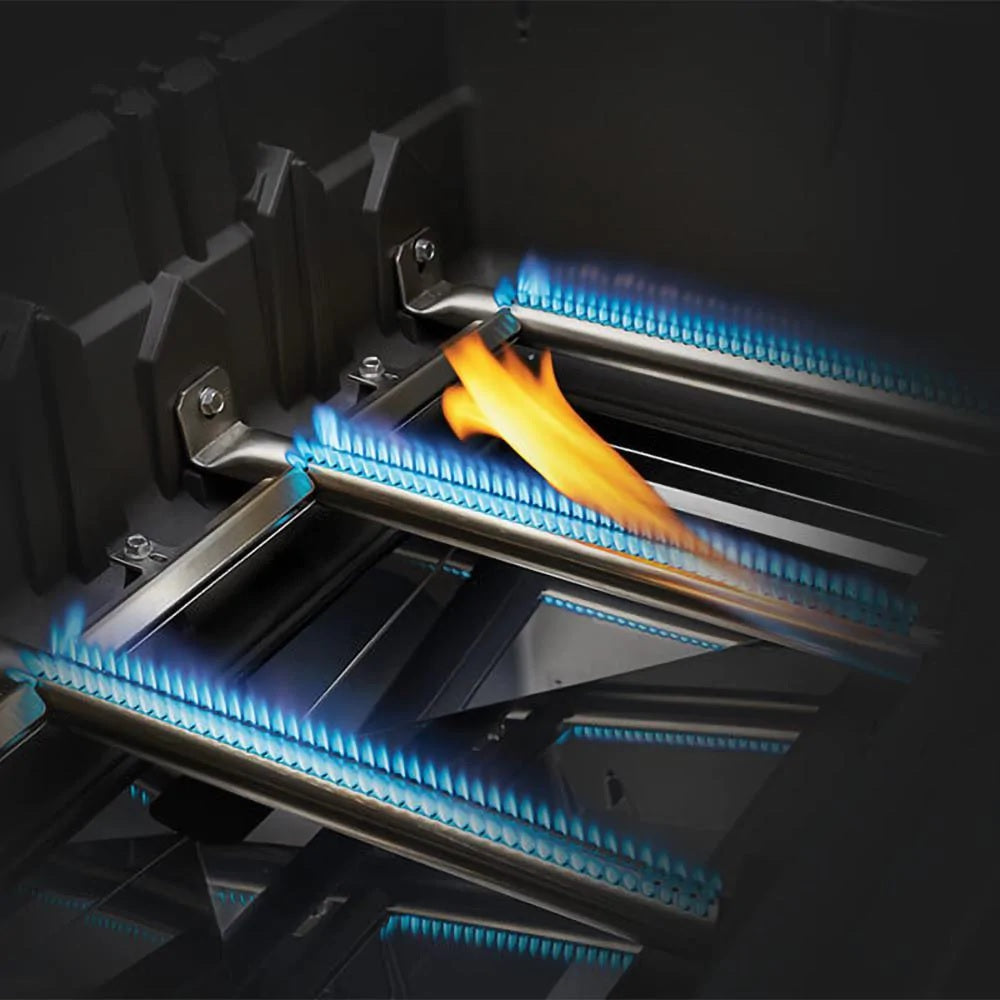 Napoleon Rogue® XT 525 Series with Infrared Side Burner